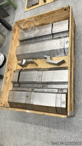 Press brake with Cybelec VisiTouch Pac Weinbrenner GP 80-2550