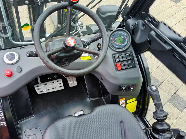 Geländestapler Manitou MC 30-4