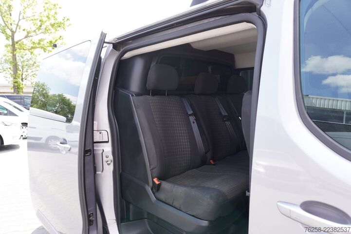 Delivery van double cab Peugeot Expert 2.0 BlueHDI 180PK Dubbel Cabine Automaat...