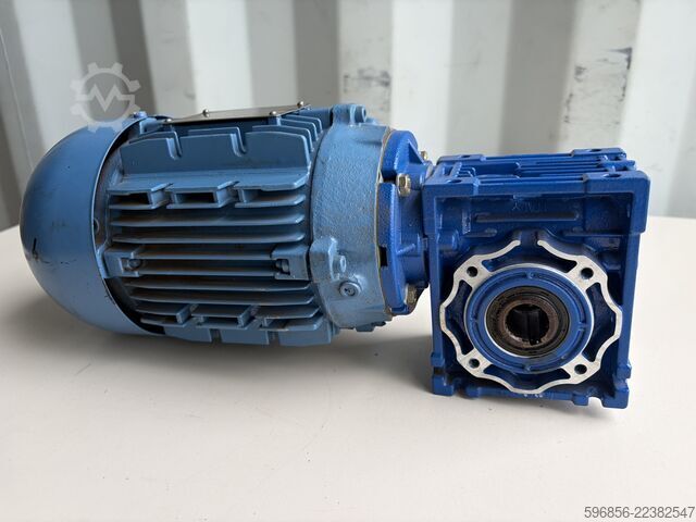  Lenze GSN04-1NHAR DERA071-32 Getriebemotor DERA071-32 0,37 kW 140 U Lenze GSN04-1NHAR DERA071-32 Getriebemotor DERA071-32 0,37 kW 140 U