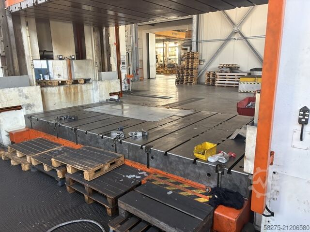 Pressen FMI MECFOND S4.900. 4572x2438