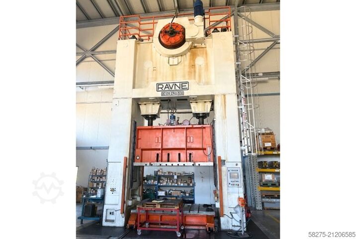 Pressen RAVNE DE.400. 2740X1530