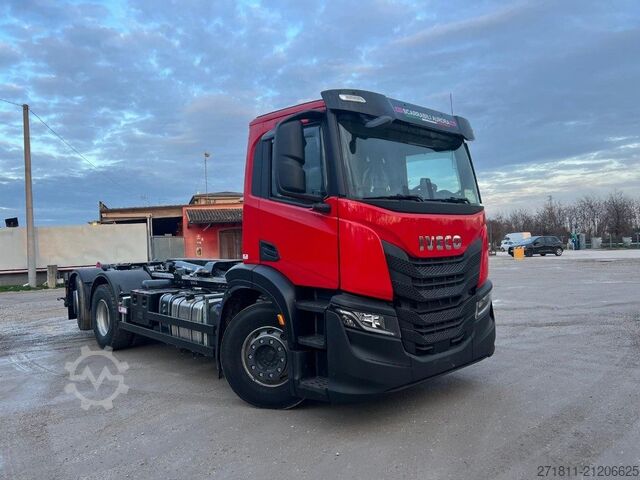 Abrollkipper IVECO IVECO X-WAY AD260 SCARRABILE