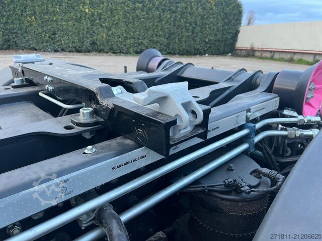 Abrollkipper IVECO IVECO X-WAY AD260 SCARRABILE