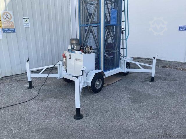 Hydraulic lifting platform for operator, load capacity 200 kg Sordella 