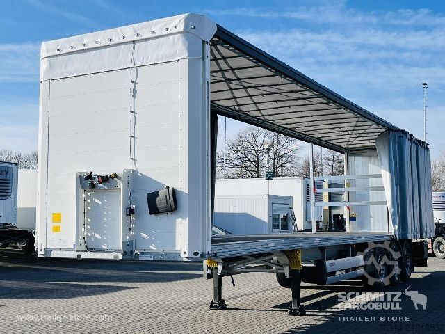 Auflieger mit Pritsche & Plane Schmitz Cargobull Curtainsider Standard Getränke