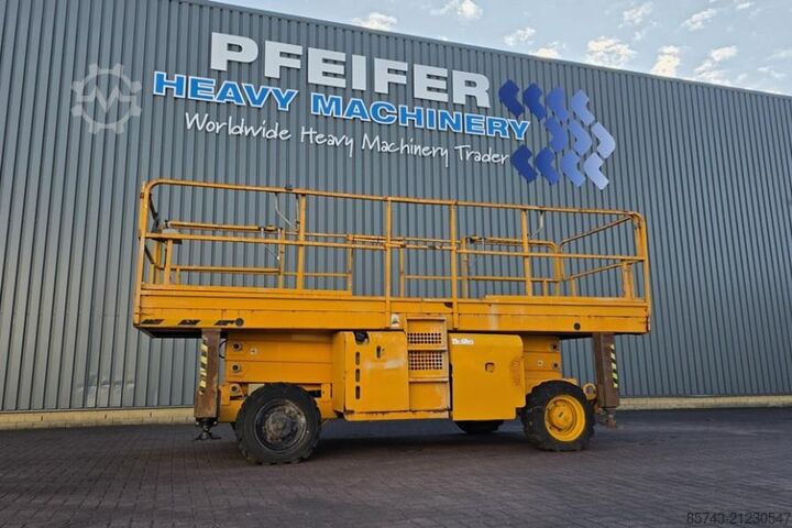 Scherenhebebühne Haulotte H12SXL As-Is, Diesel, 4x4 Drive, 12m Working Heigh