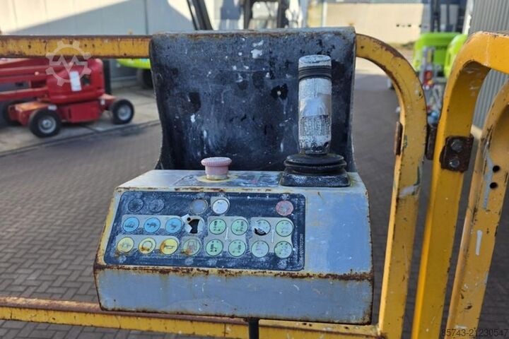 Scherenhebebühne Haulotte H12SXL As-Is, Diesel, 4x4 Drive, 12m Working Heigh