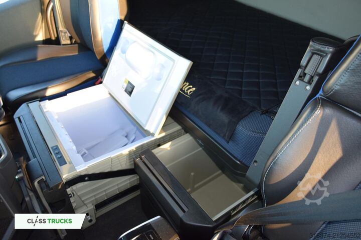 Standard SZM VOLVO FH 500 Globetrotter XL Varios