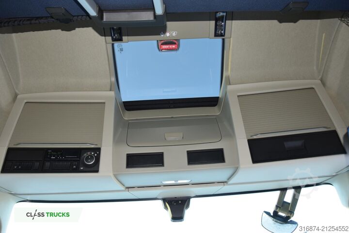 Standard SZM VOLVO FH 500 Globetrotter XL Varios