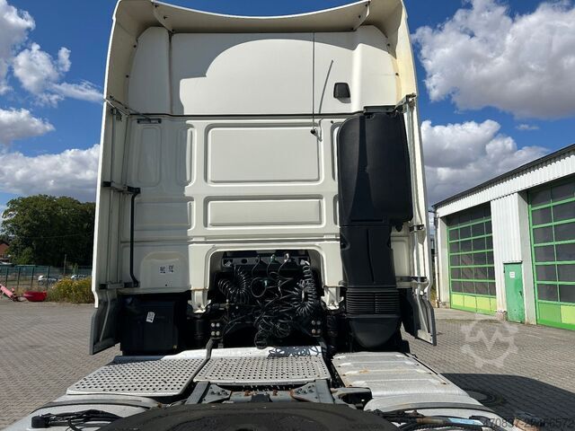 Standard tractor unit DAF XF 460 SSC / Retarder