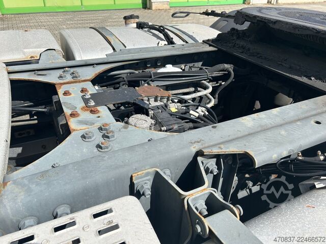 Standard tractor unit DAF XF 460 SSC / Retarder