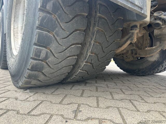 Standard tractor unit MAN TGS 26.500 / 6x6 BL