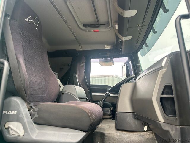 Standard tractor unit MAN TGS 26.500 / 6x6 BL