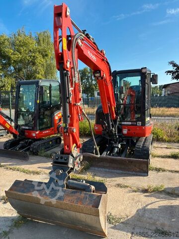 Mini excavator KUBOTA KX042