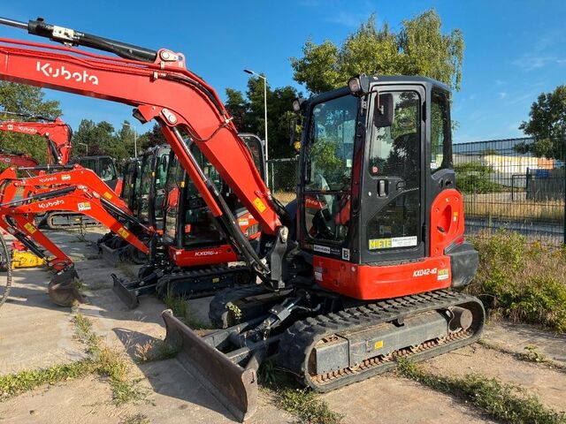 Mini excavator KUBOTA KX042