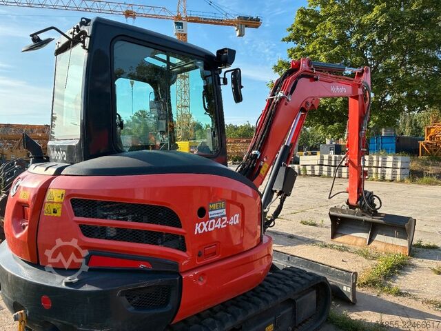 Mini excavator KUBOTA KX042