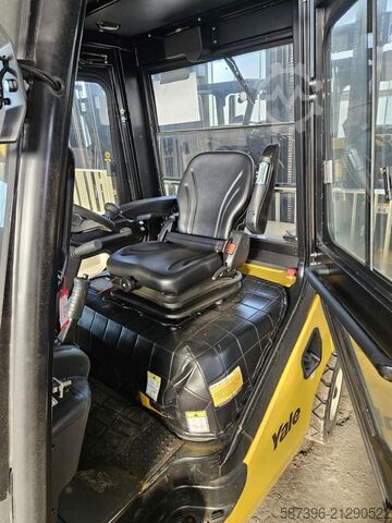 Diesel Forklift Yale GDP30UX
