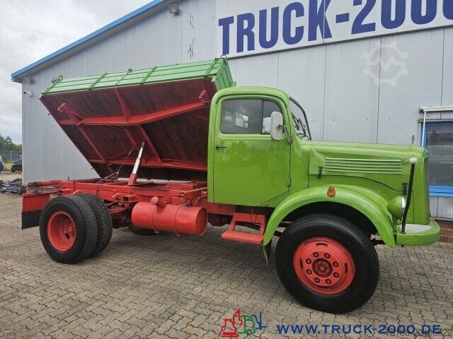 Transporter mit Kipper Mercedes-Benz LA 312 4x4 Meiller 3Seiten Kipper zGG. 7.000Kg.