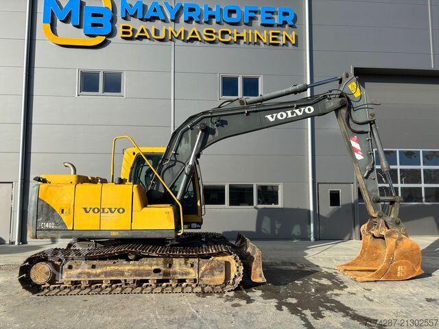 Crawler excavator Volvo EC140BL