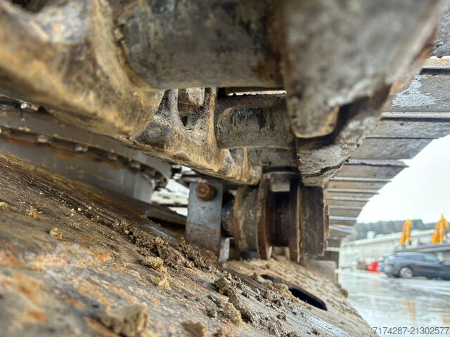 Crawler excavator Volvo EC210CL