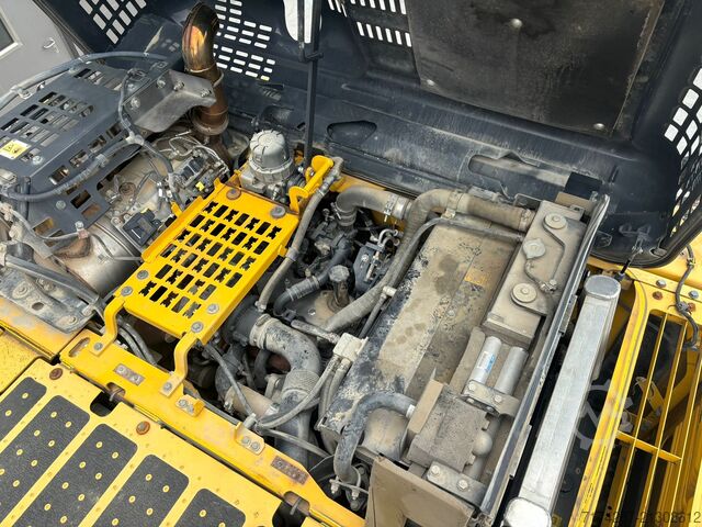 Crawler excavator Komatsu PC240NLC-11