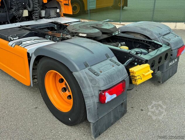 Standard tractor unit MAN TGX 18.420 FULL SPOILER 2x TANKS SMART TACHO2 PA