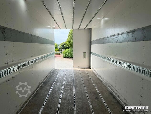 Refrigerated truck DAF XG 480 EURO 6E FAR 50 CC COMBI CARRIER TRS KOELI