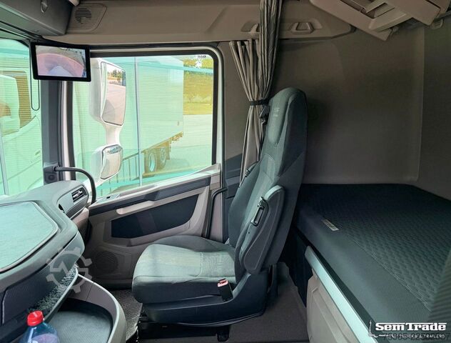 Refrigerated truck DAF XG 480 EURO 6E FAR 50 CC COMBI CARRIER TRS KOELI