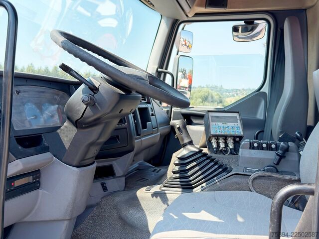 Roll-off tipper truck RENAULT KERAX 370 DCI * ABROLLKIPPER 4,85 m * KRAN * 6x4