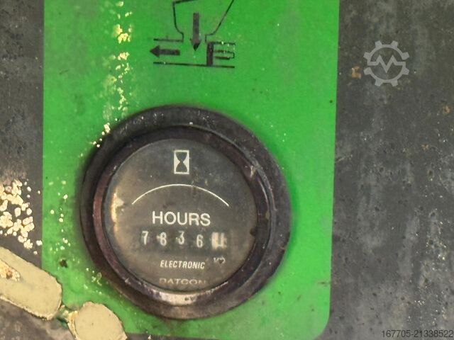 Concrete pump truck Iveco Magirus 330