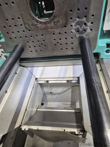 Injection molding machine Arburg Allrounder 370C 800-250