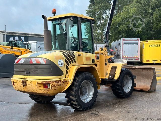 Wheel loader VOLVO L40 TP 4x4 Schaufel + Gabel