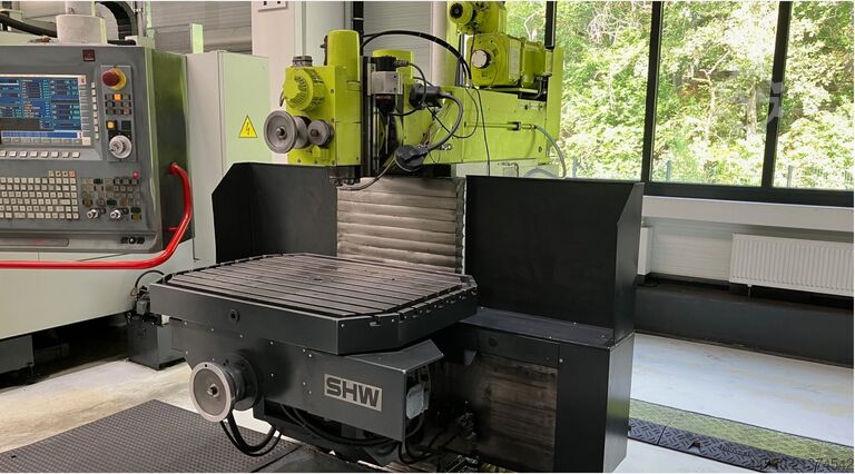 Milling machine SHW UF31