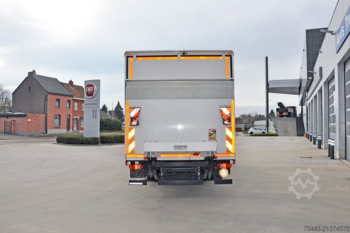 Suitcase DAF LF 230 FA 4x2E OCC345 12t. – Plywood opbouw Dis...