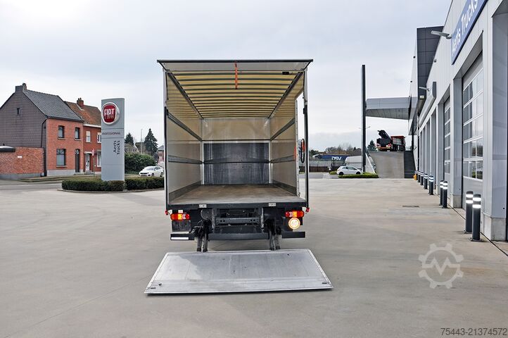 Suitcase DAF LF 230 FA 4x2E OCC345 12t. – Plywood opbouw Dis...