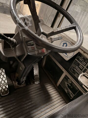 Side loader forklift B-P Battioni e Pagani HT6