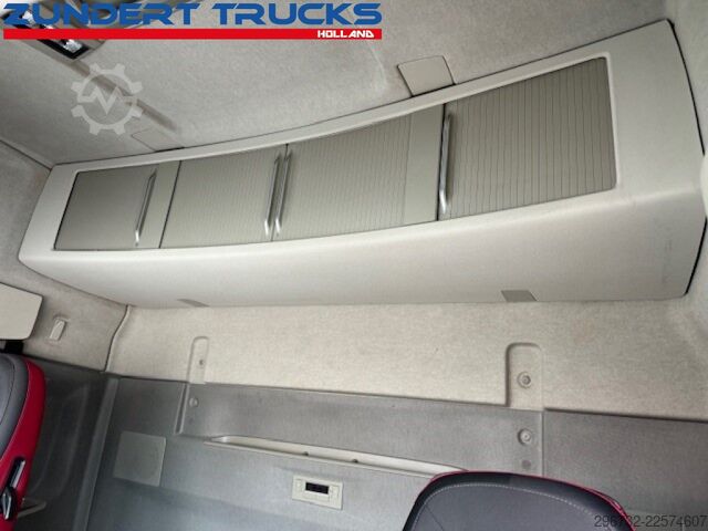 Hazardous substances Volvo FH 460 I-SAVE GLOBETROTTER,ADR,LOW KM