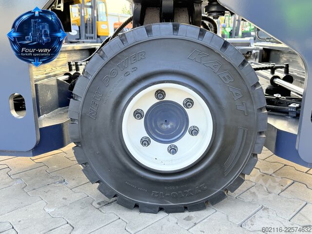 4-way forklift Combilift C4000 DIESEL TRIPLEX 6000 FORK POSITIONE