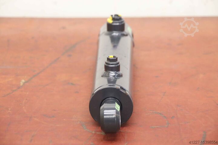 Hydraulic cylinder Faroil 6 18.  Hub 160 mm