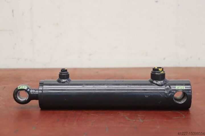 Hydraulic cylinder Faroil 6 18.  Hub 160 mm