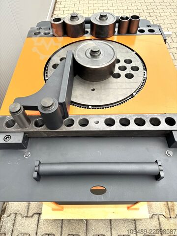 Betonstahlbiegemaschine/ GMS B 50 Betonstahlbiegemaschine GMS B 50 / Biegemaschine