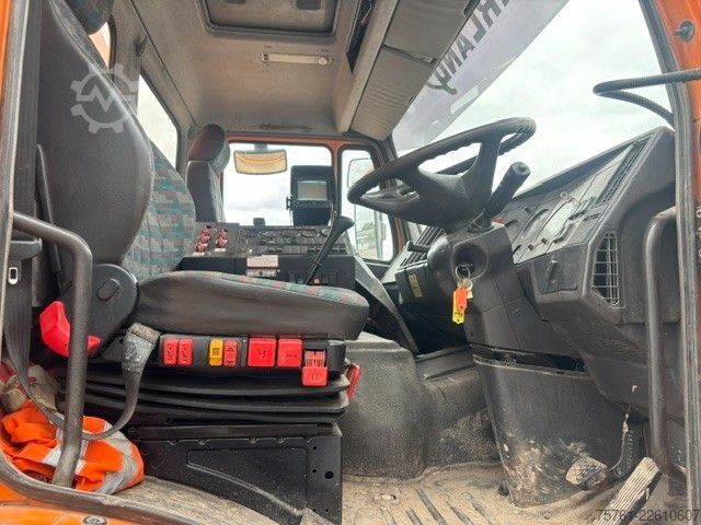 Kehrmaschine MERCEDES-BENZ 1417 K  Bucher Cityfant 60