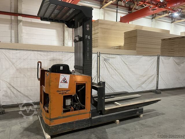 Cross-seat high-lift pallet truck Hubtex EFP 90/23-So.