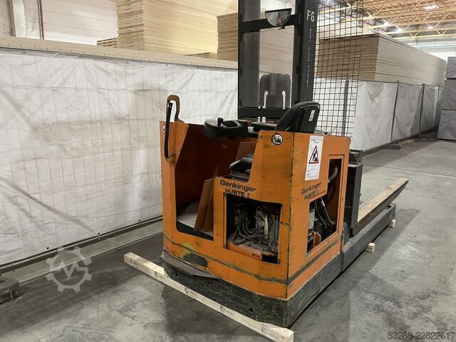 Cross-seat high-lift pallet truck Hubtex EFP 90/23-So.