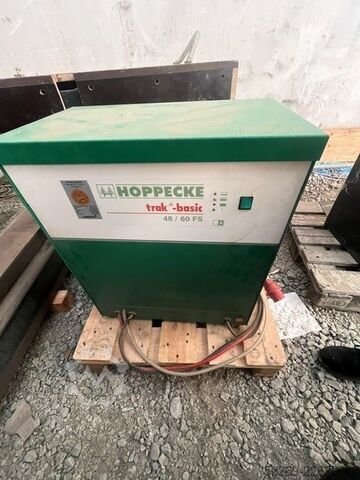 Cross-seat high-lift pallet truck Hubtex EFP 90/23-So.