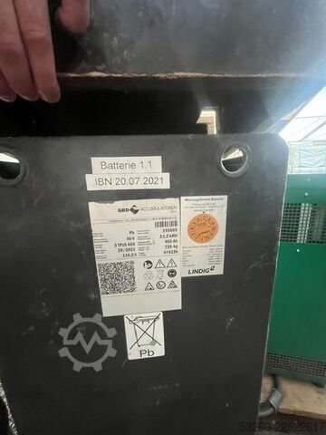 Cross-seat high-lift pallet truck Hubtex EFP 90/23-So.