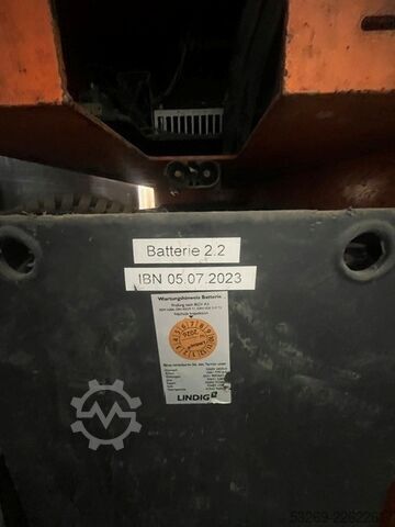 Cross-seat high-lift pallet truck Hubtex EFP 90/23-So.