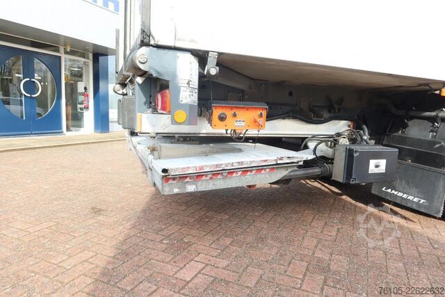 Refrigerated/freezer transport DAF CF 320 Bak + Dhollandia 2000kg klep, Carrier Si...