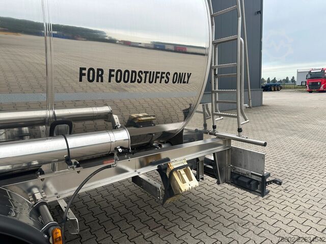 Lebensmitteltanker Magyar SRMAGD LEBENSMITTEL / 31.000L / 3 KAMMER / LEER...